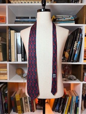 Hermes 1970’s Navy and Burgundy Patterned Silk Tie